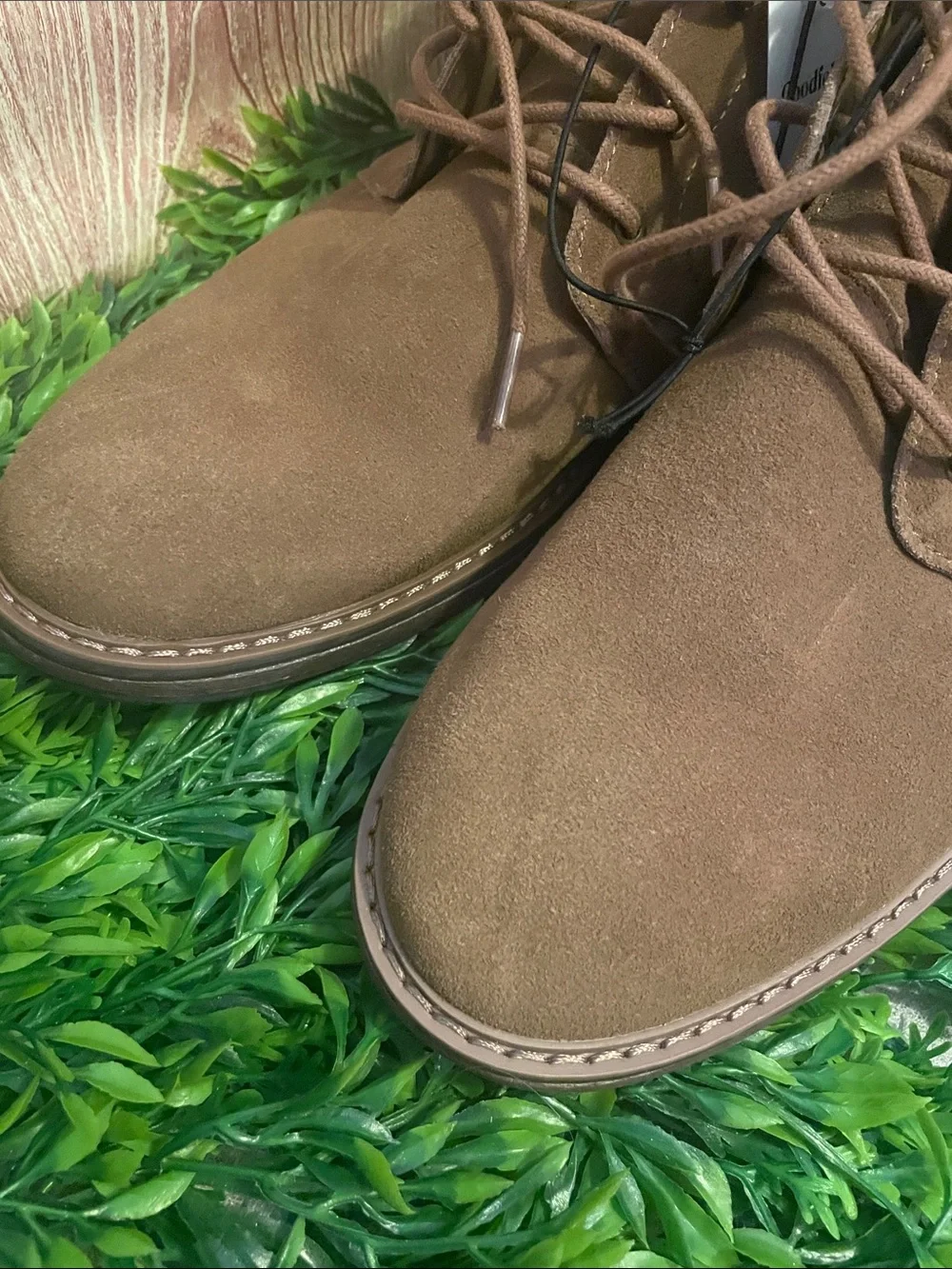 Goodfellow & Co Men's Brantley Genuine Leather Chukka Boots